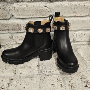 Steve Madden Amulet Booties Size 6 New with Box